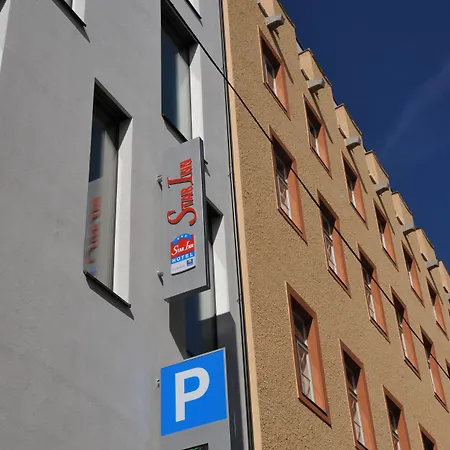 Leonardo Boutique Center Otel Linz