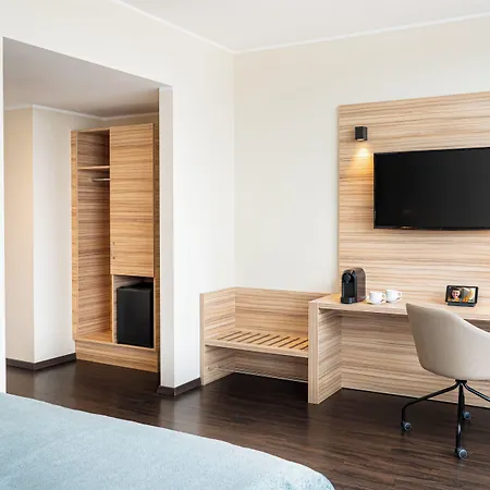 Leonardo Boutique Center Ξενοδοχείο 4*