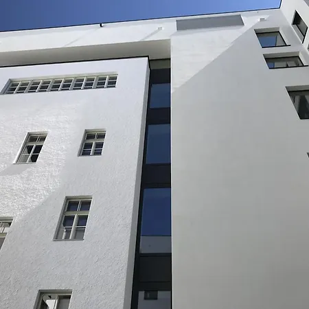 Leonardo Boutique Center Hotel Linec