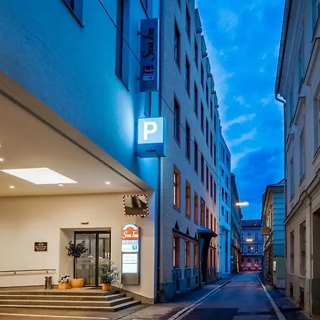 Leonardo Boutique Center 4*