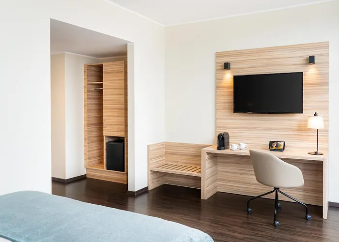 Leonardo Boutique Center Otel 4*