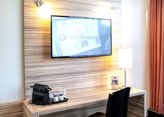 Leonardo Boutique Center 4*