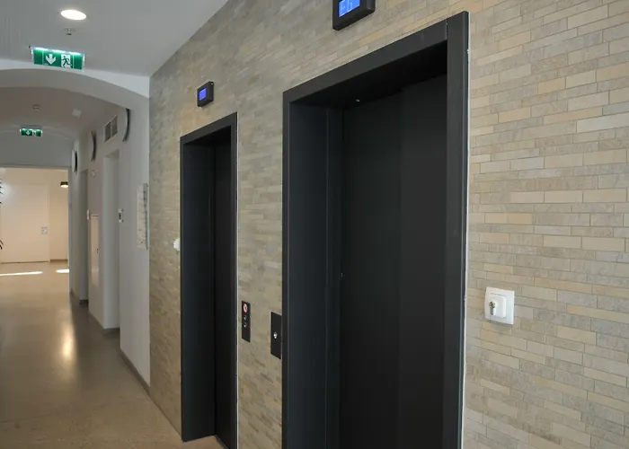 Hotel Leonardo Boutique Center Linec