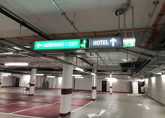 Leonardo Boutique Center فندق لينتز