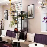 Leonardo Boutique Center Ξενοδοχείο 4*