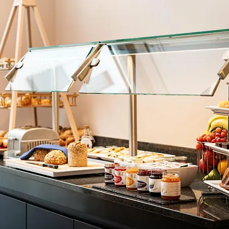Leonardo Boutique Center 4*