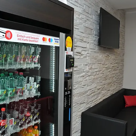 Hotel Leonardo Boutique Center 4*