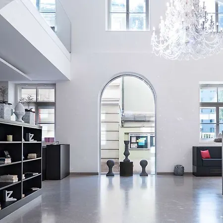 Leonardo Boutique Center リンツ