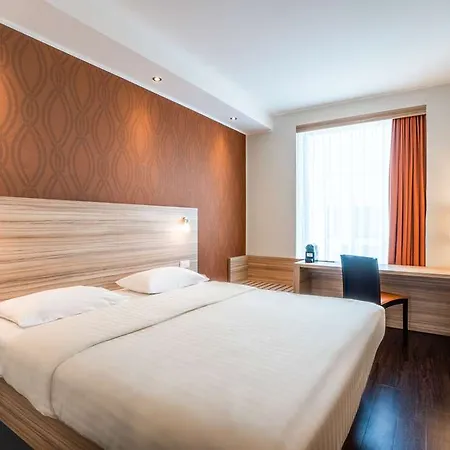 Leonardo Boutique Center 4*
