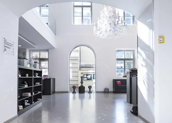 Leonardo Boutique Center Linec