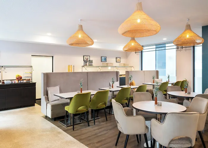 Leonardo Boutique Center Linec